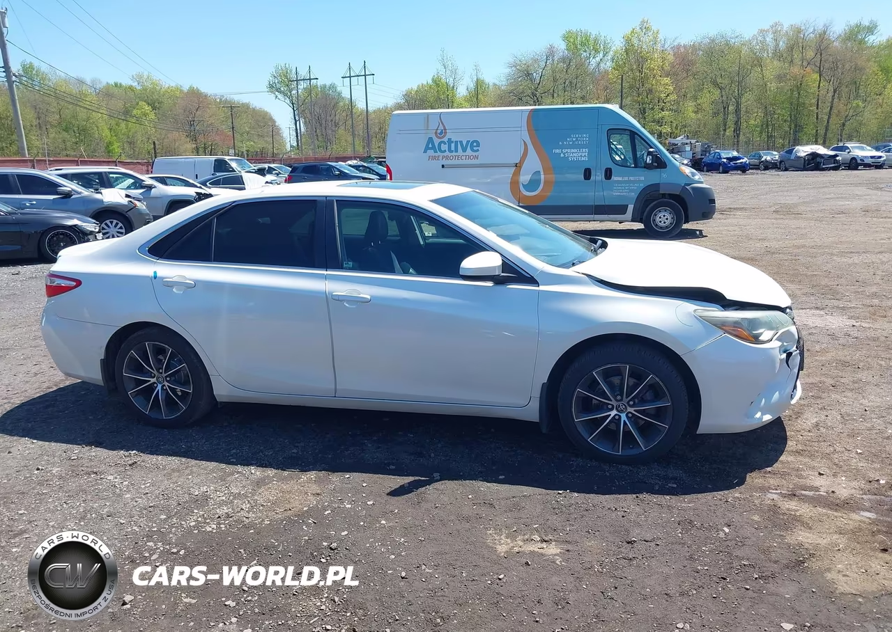 2015 Toyota Camry Xse V6 VIN:4T1BK1FK8FU556619 - 13