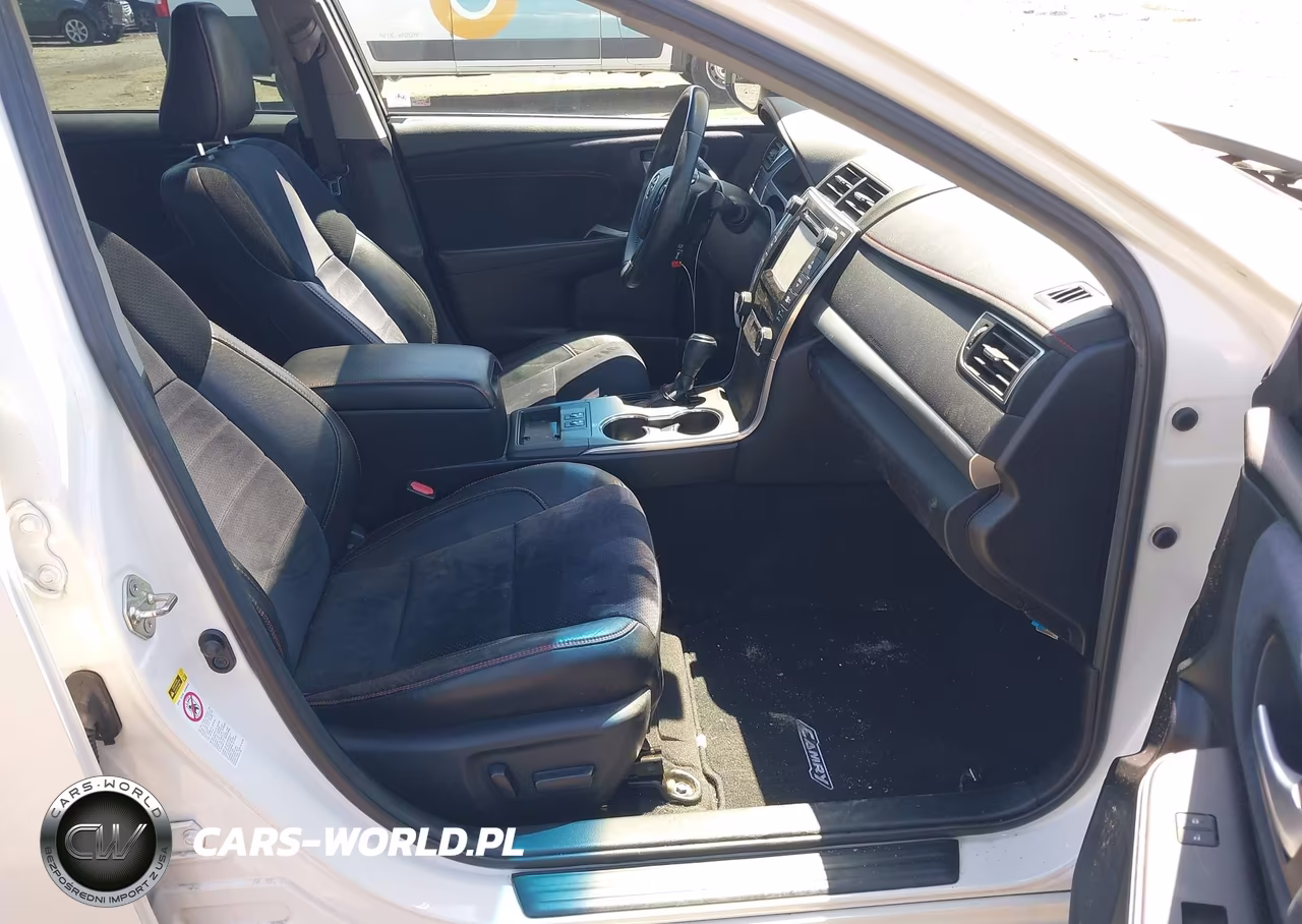 2015 Toyota Camry Xse V6 VIN:4T1BK1FK8FU556619 - 5