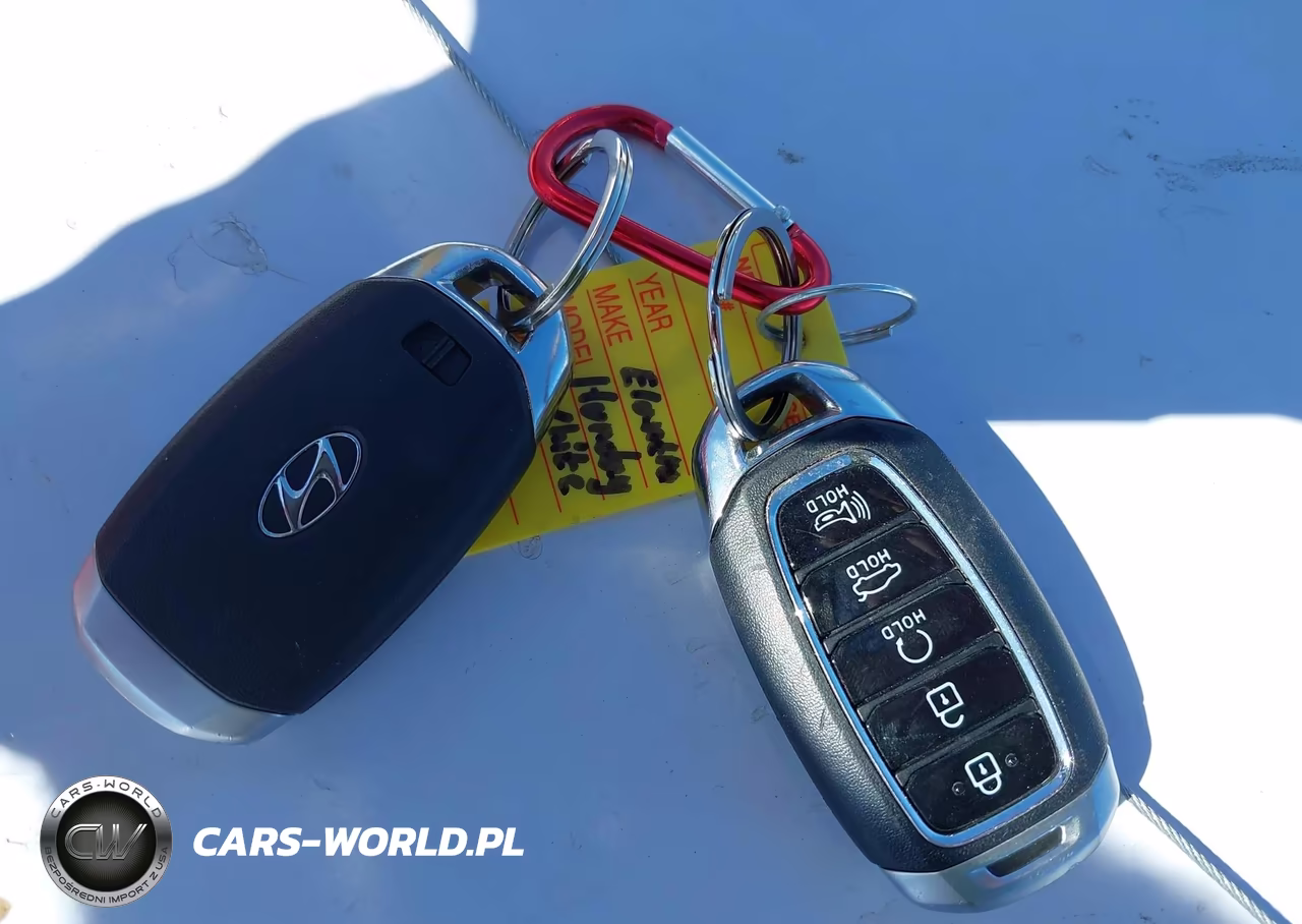 2023 Hyundai Elantra Hybrid Limited VIN:KMHLN4AJ1PU075463 - 11