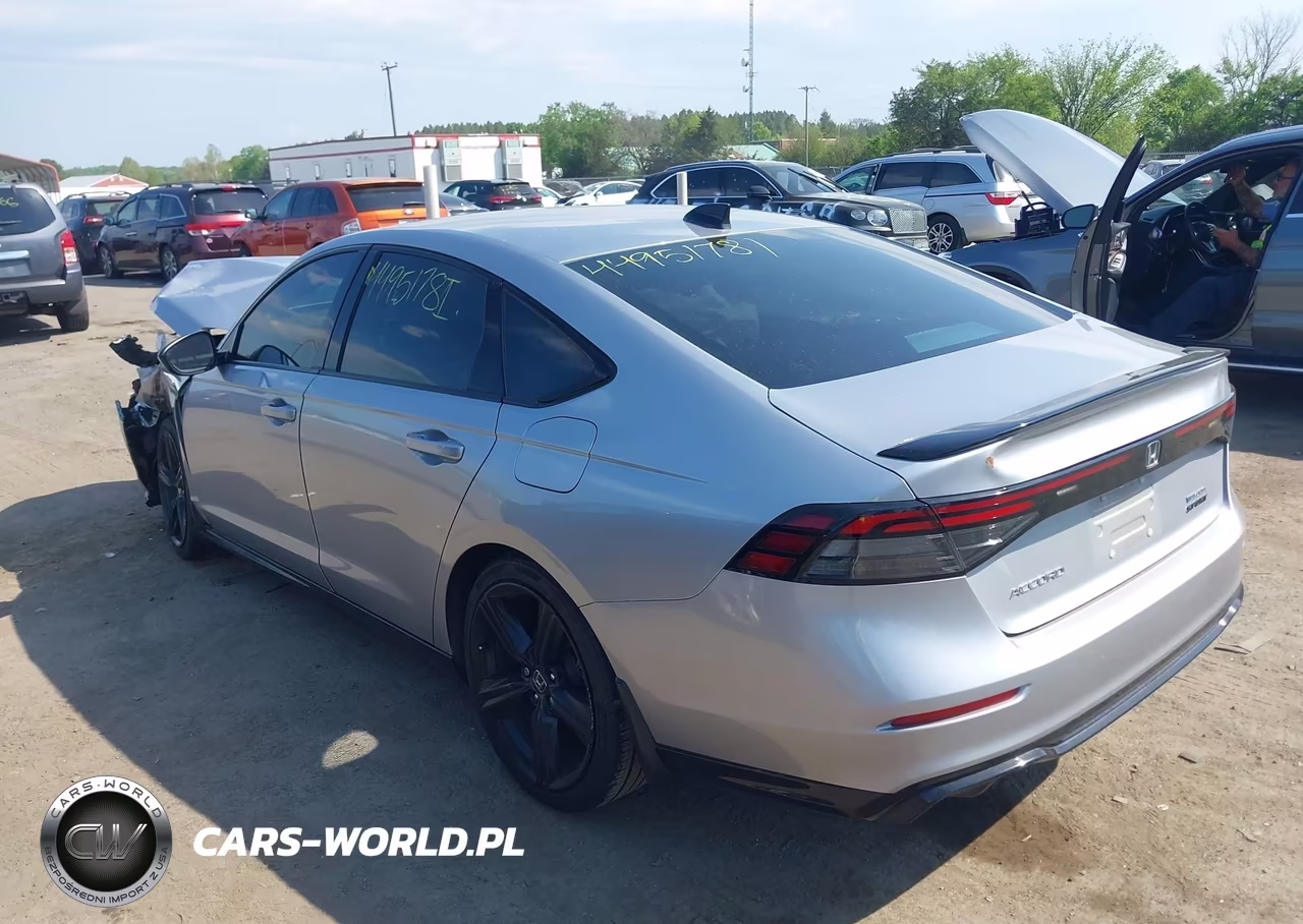 2023 Honda Accord Hybrid Sport-L VIN:1HGCY2F72PA018477 - 3