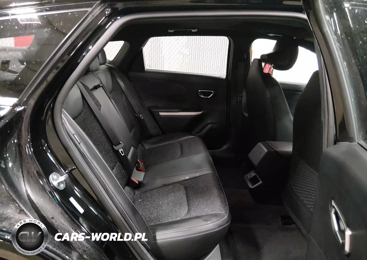 2025 Kia K4 Gt-Line VIN:3KPFW4DE0SE047304 - 8