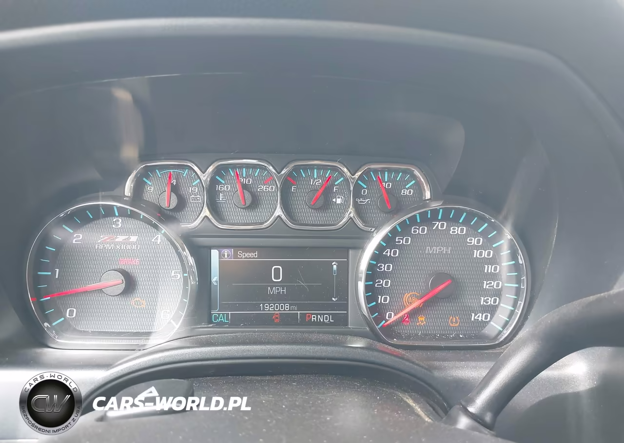 2018 Chevrolet Silverado 1500 2Lt VIN:3GCUKREC5JG370375 - 7