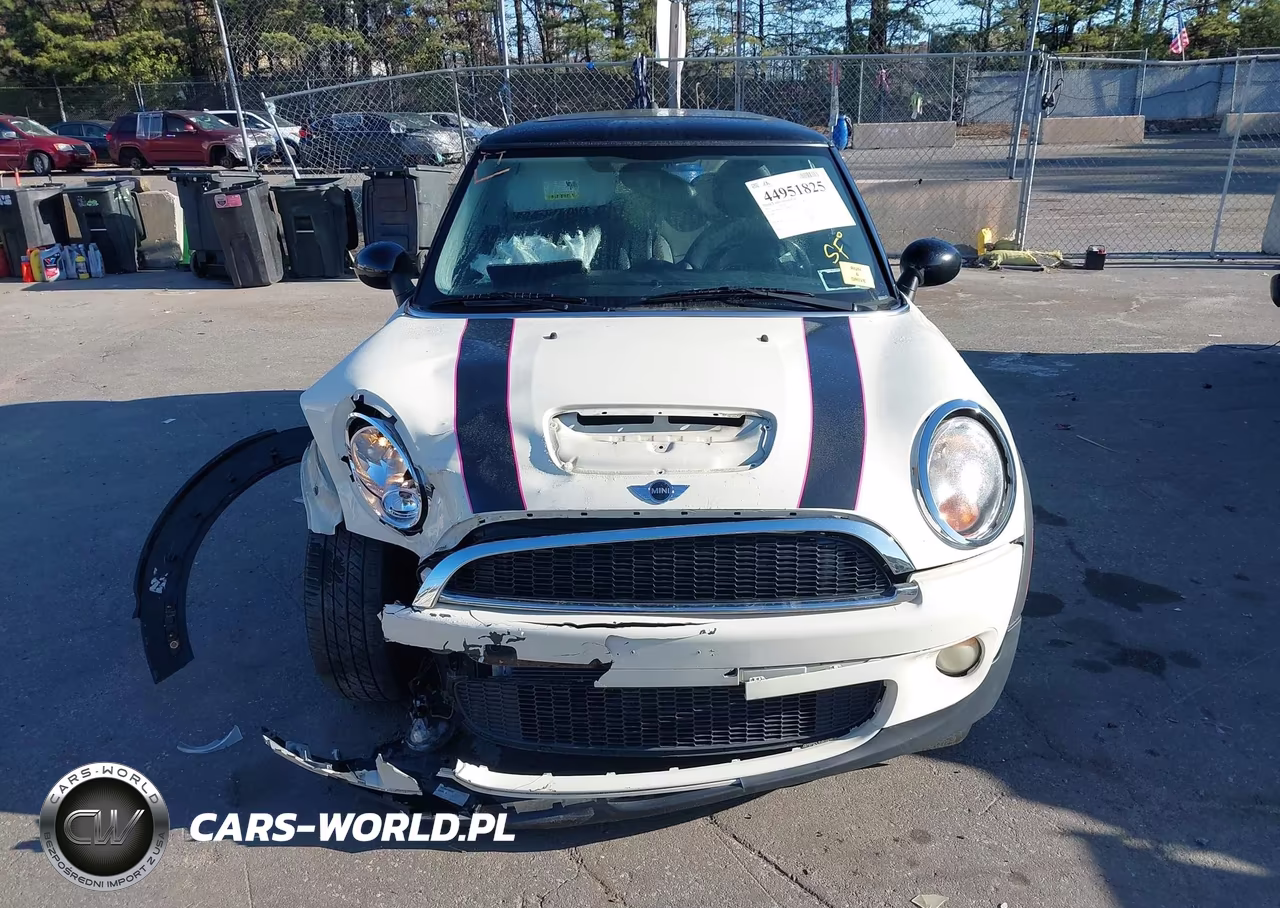 2010 Mini Cooper S VIN:WMWMF7C5XATW89686 - 12