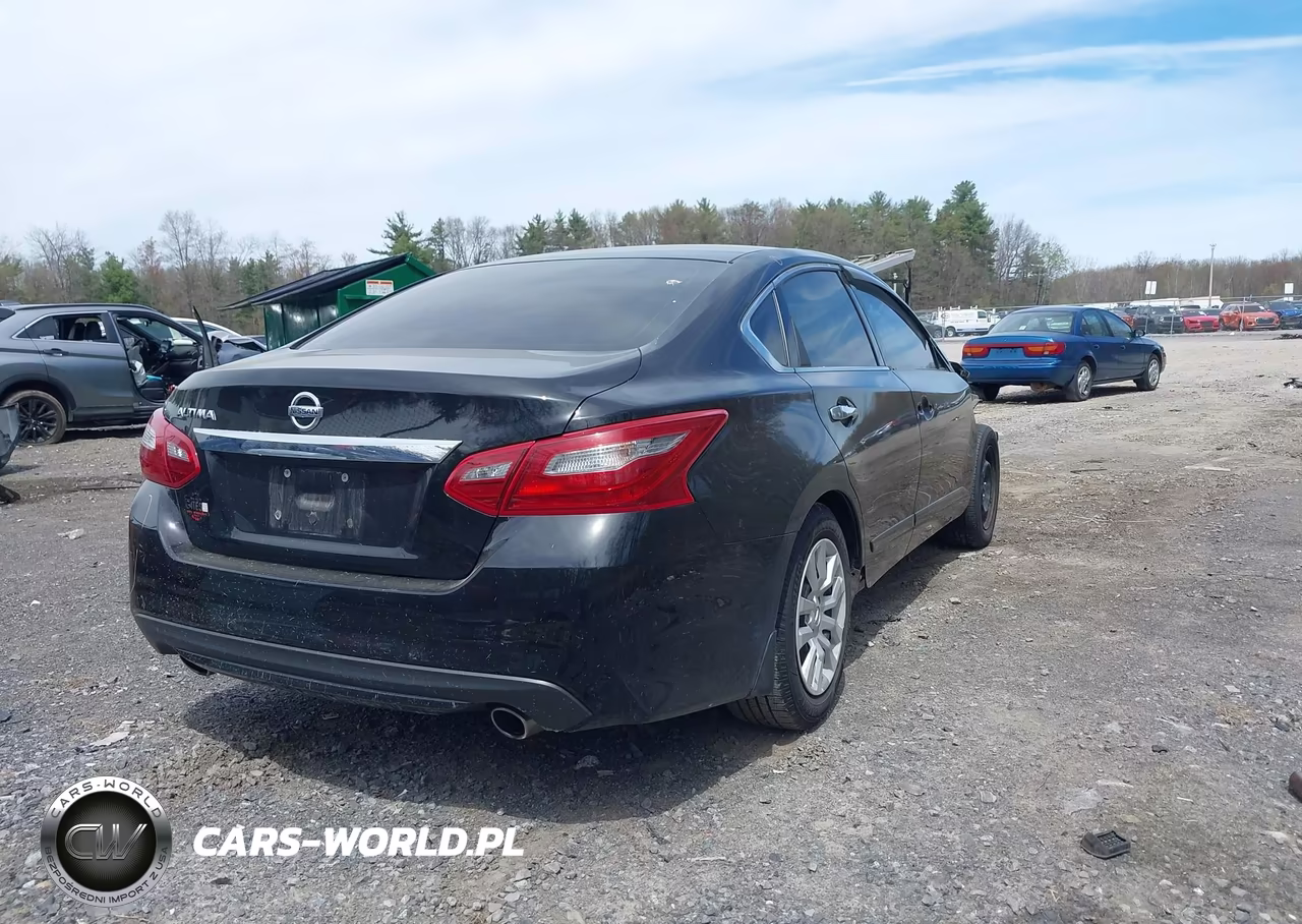 2018 Nissan Altima 2.5 S VIN:1N4AL3AP0JC240146 - 4