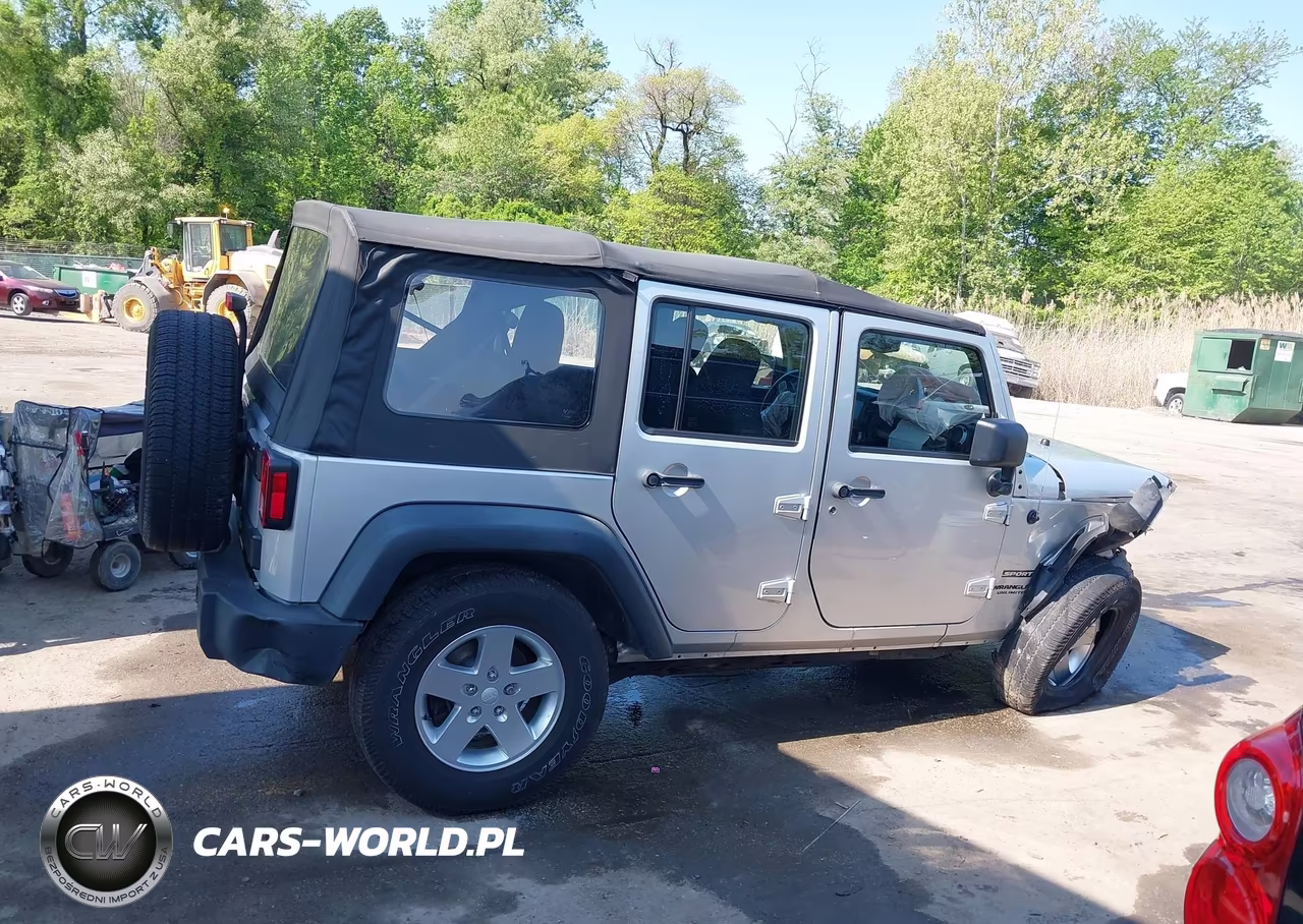 2012 Jeep Wrangler Unlimited Sport VIN:1C4BJWDG5CL178781 - 14