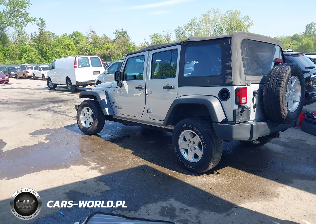 2012 Jeep Wrangler Unlimited Sport VIN:1C4BJWDG5CL178781 - 3