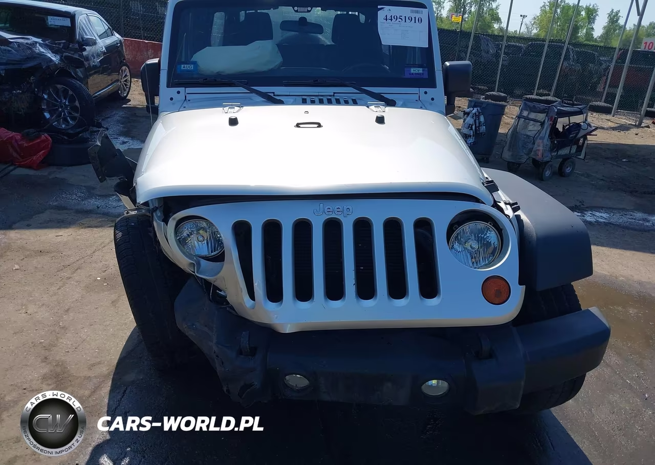2012 Jeep Wrangler Unlimited Sport VIN:1C4BJWDG5CL178781 - 6