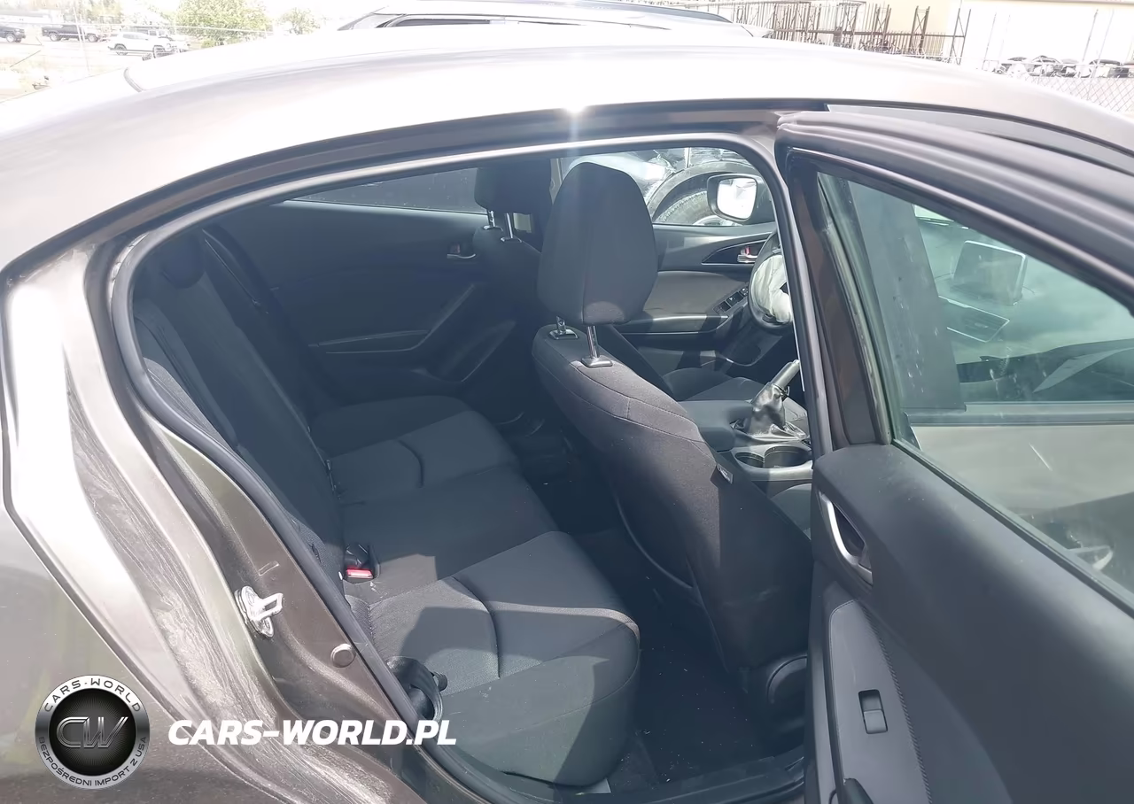 2015 Mazda Mazda3 I Sport VIN:3MZBM1U79FM235526 - 8