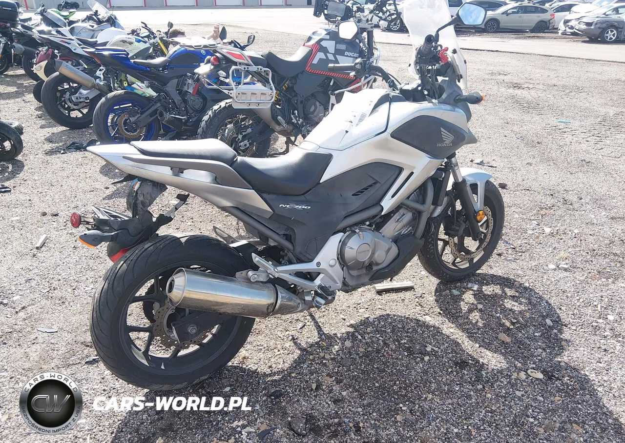 2012 Honda Nc700X VIN:JH2RC6353CK001944 - 4