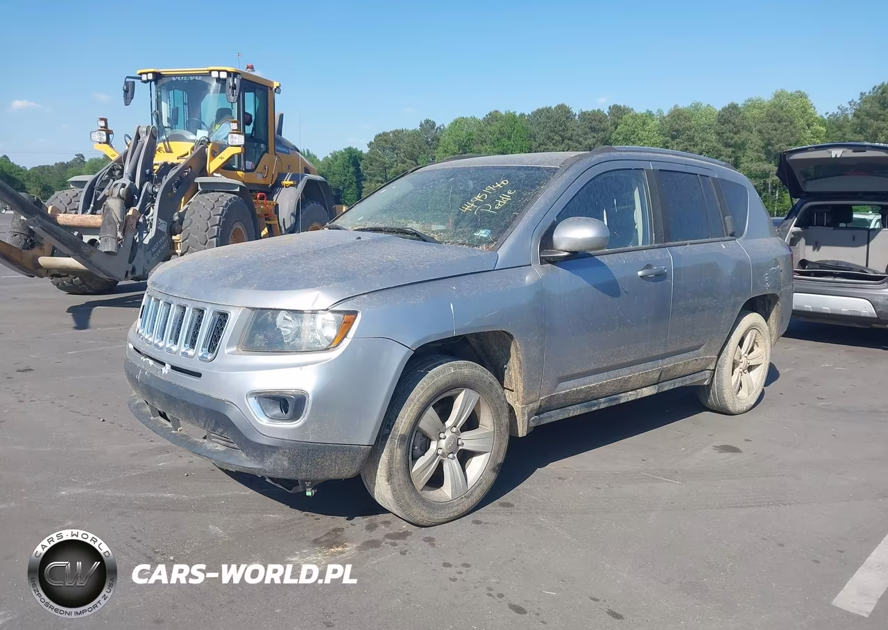 2015 Jeep Compass Latitude VIN:1C4NJDEB4FD218464 - 2