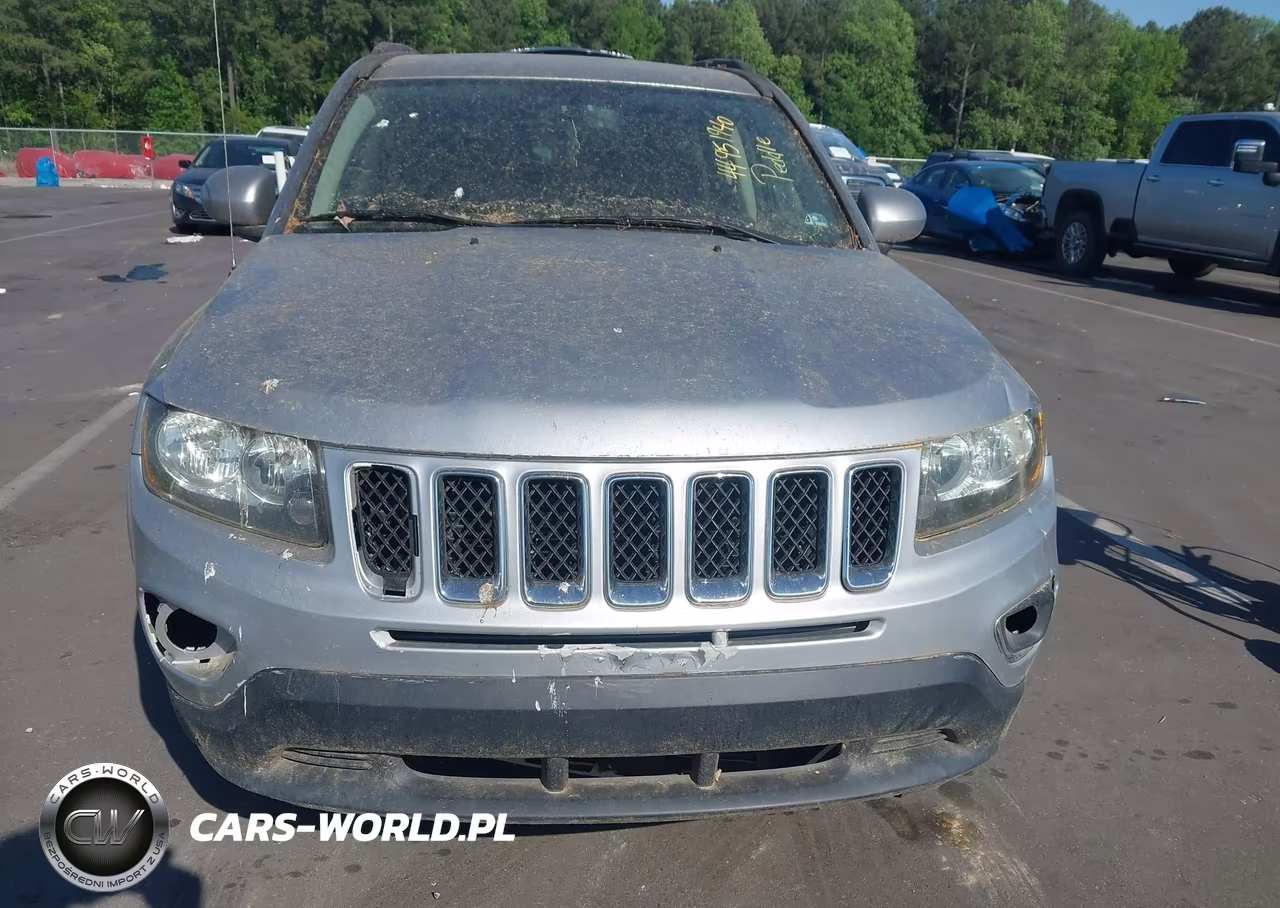 2015 Jeep Compass Latitude VIN:1C4NJDEB4FD218464 - 6