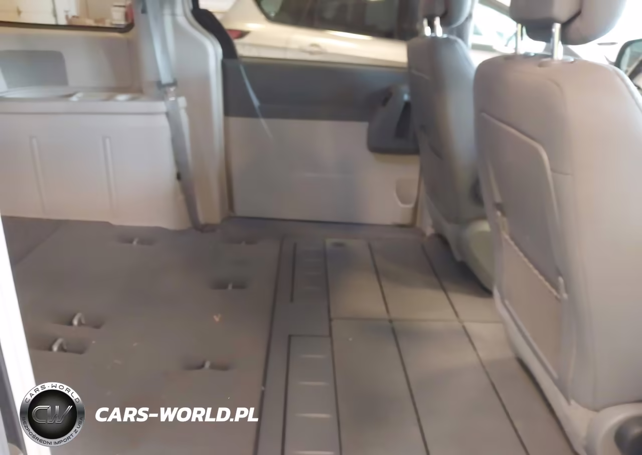 2010 Dodge Grand Caravan Sxt VIN:2D4RN5D15AR427399 - 8
