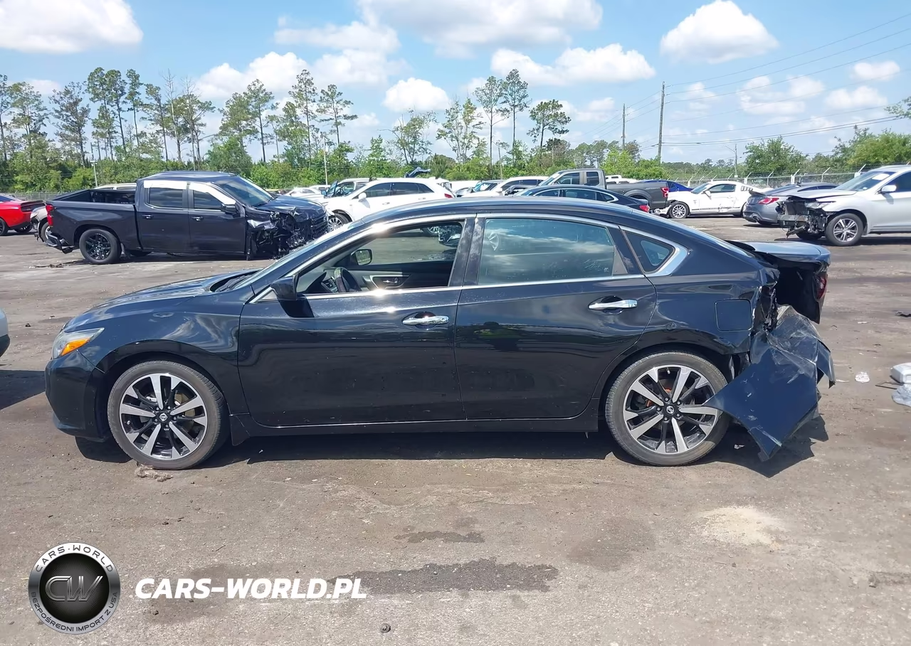 2018 Nissan Altima 2.5 Sr VIN:1N4AL3AP6JC219852 - 14