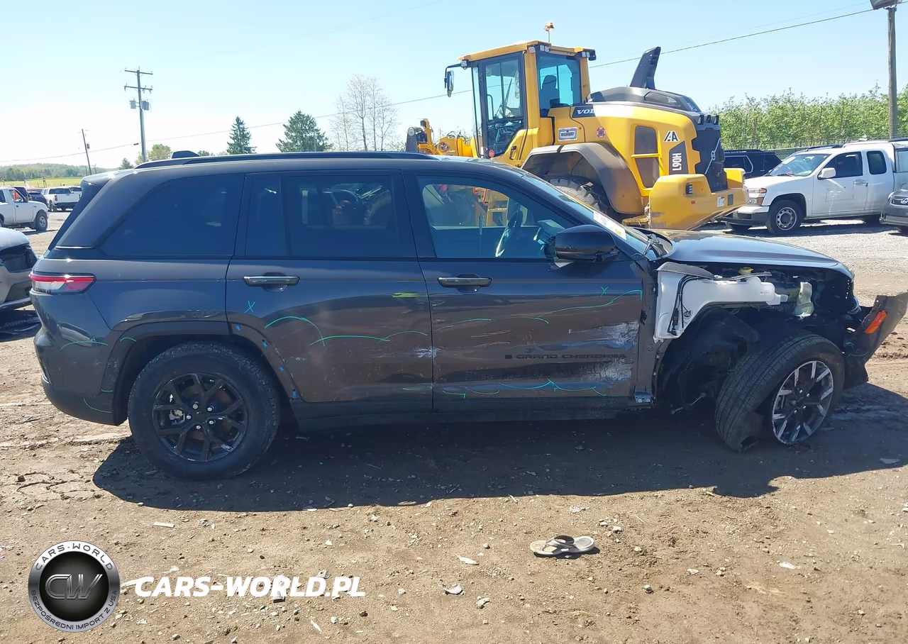 2024 Jeep Grand Cherokee Altitude X 4X4 VIN:1C4RJHAG6RC257397 - 13