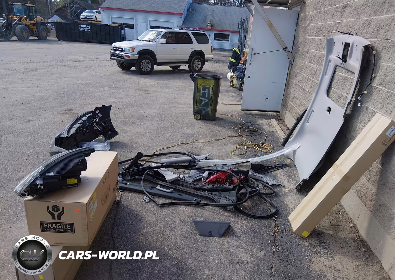 2019 Hyundai Ioniq Plug-In Hybrid Limited VIN:KMHC75LD1KU168497 - 12