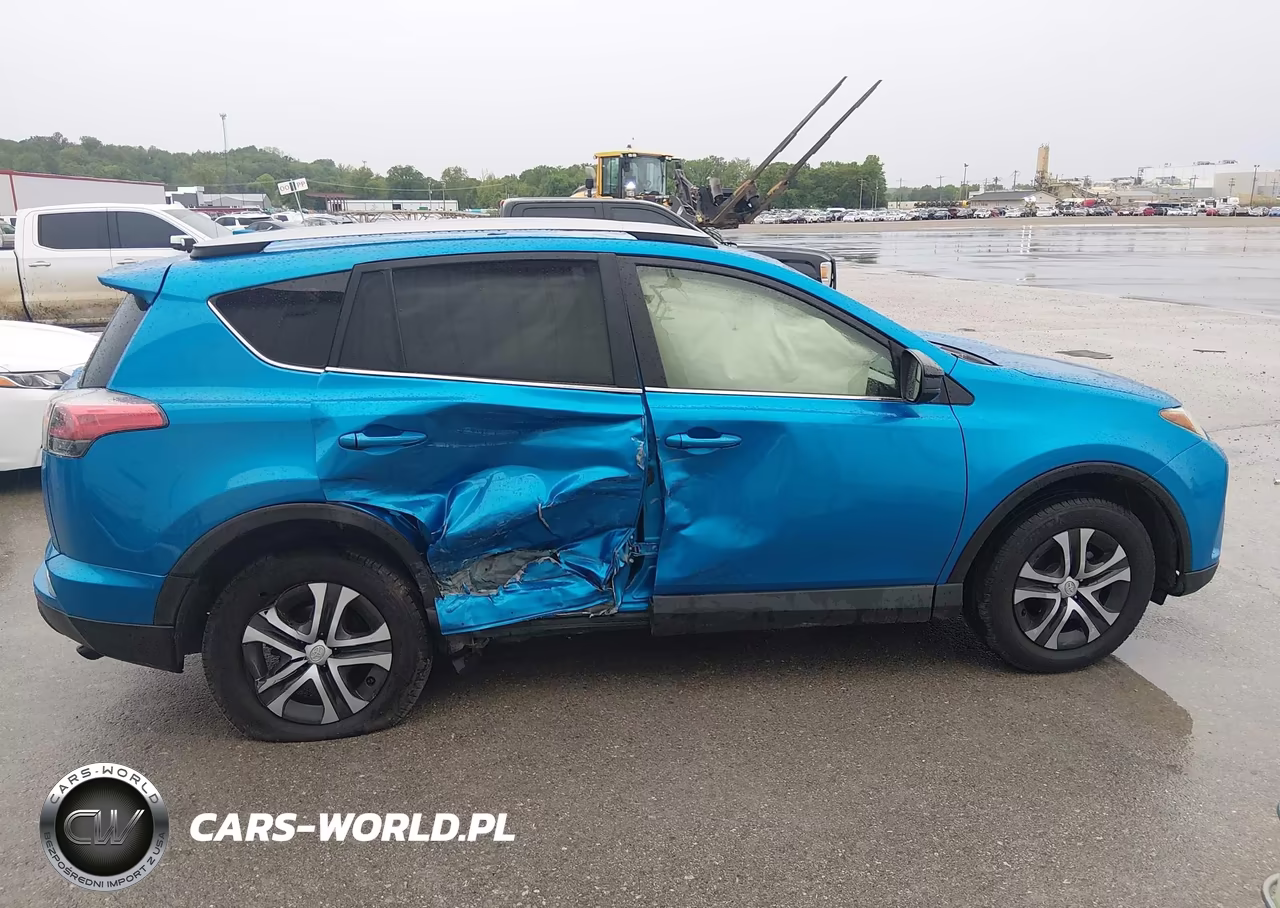 2018 Toyota Rav4 Le VIN:JTMBFREV7JD242360 - 13