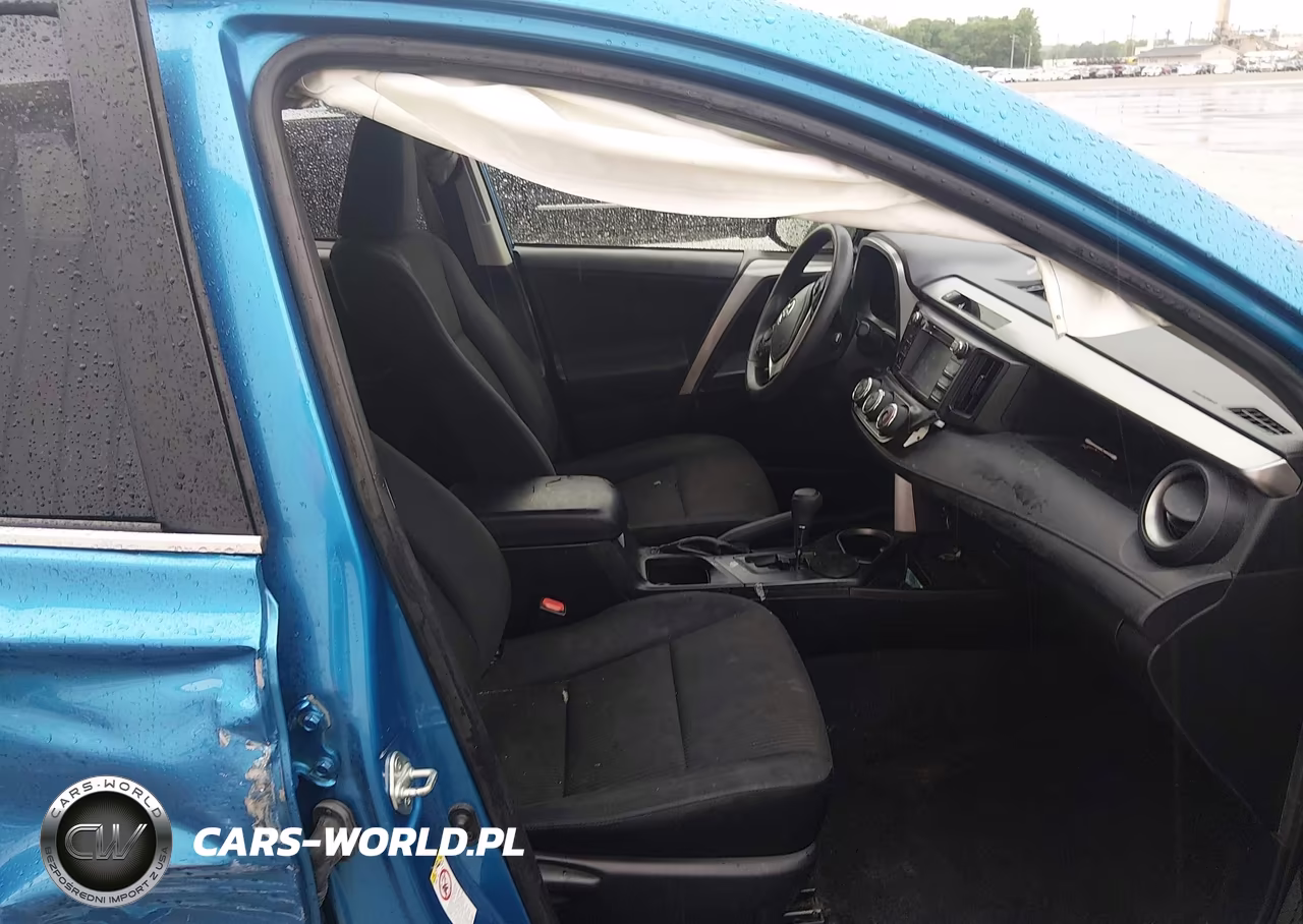 2018 Toyota Rav4 Le VIN:JTMBFREV7JD242360 - 5