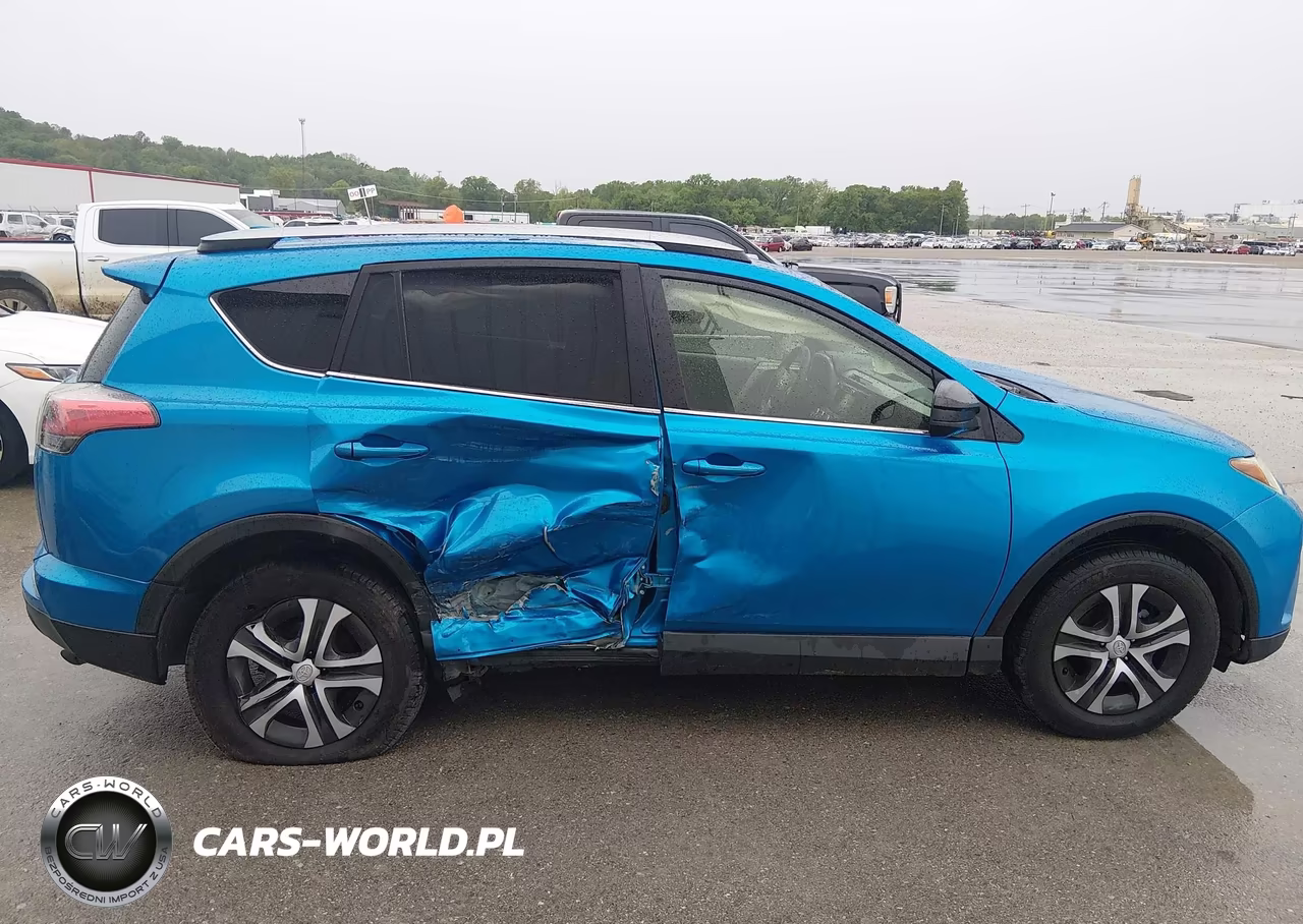 2018 Toyota Rav4 Le VIN:JTMBFREV7JD242360 - 6