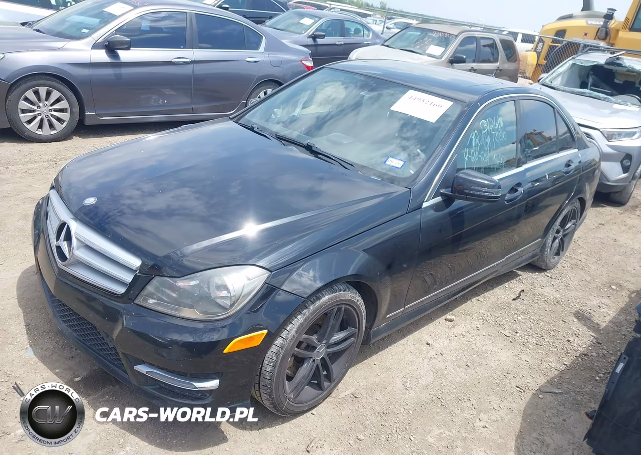 2013 Mercedes-Benz C 300 Sport 4Matic VIN:WDDGF8AB9DA859735 - 2