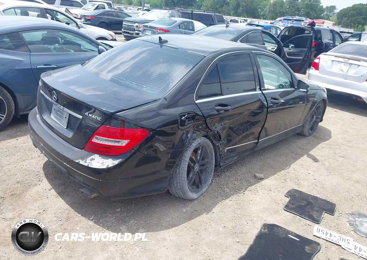 2013 Mercedes-Benz C 300 Sport 4Matic VIN:WDDGF8AB9DA859735 - 4