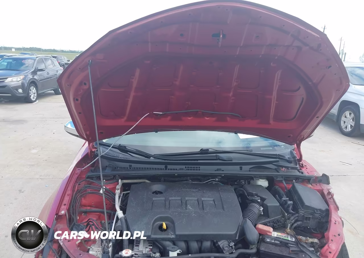 2018 Toyota Corolla Le VIN:2T1BURHE6JC003820 - 10