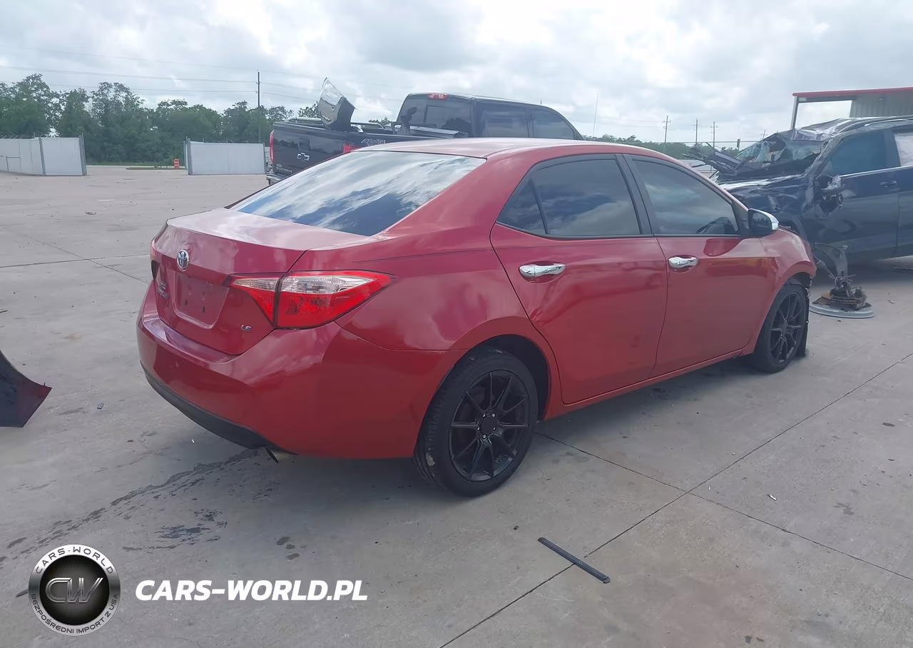 2018 Toyota Corolla Le VIN:2T1BURHE6JC003820 - 4