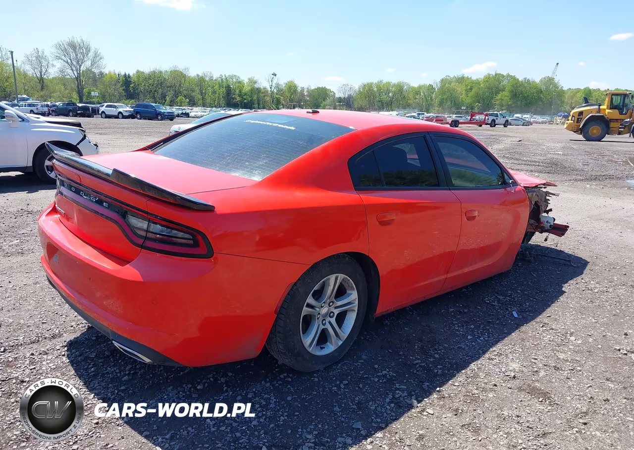 2019 Dodge Charger Sxt Rwd VIN:2C3CDXBG7KH695729 - 4