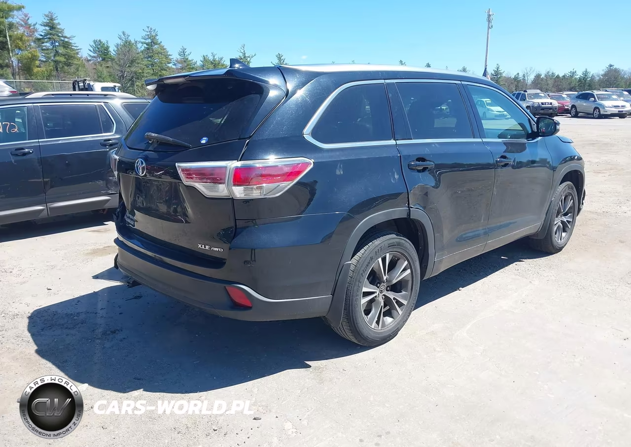 2016 Toyota Highlander Xle V6 VIN:5TDJKRFH3GS256270 - 4