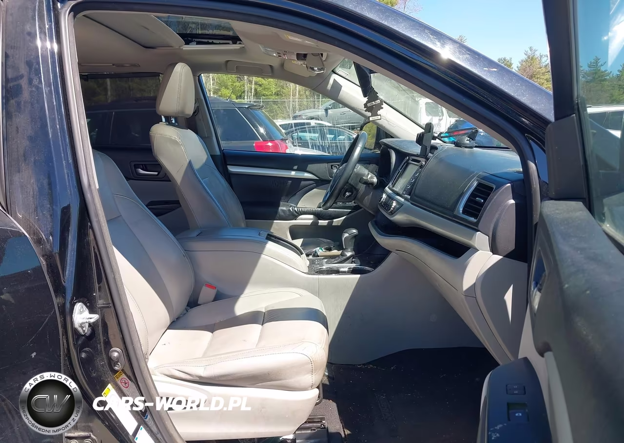 2016 Toyota Highlander Xle V6 VIN:5TDJKRFH3GS256270 - 5