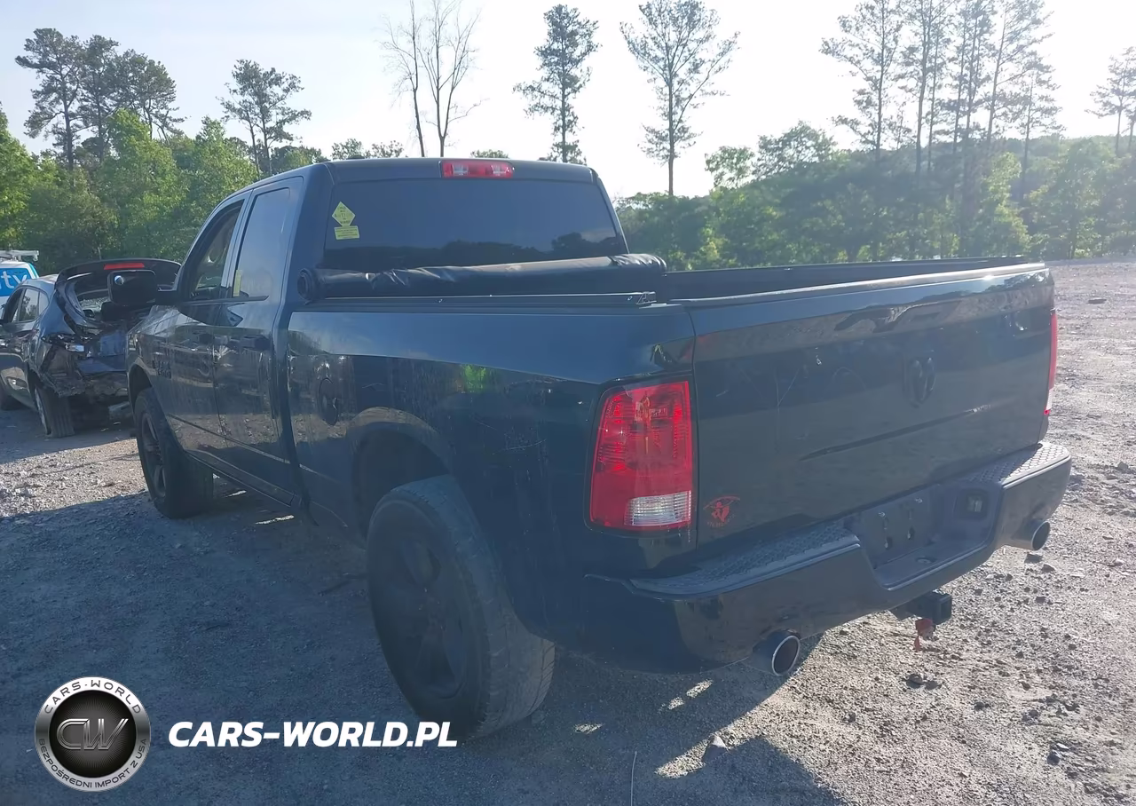 2016 Ram 1500 Express VIN:1C6RR6FG7GS108206 - 3