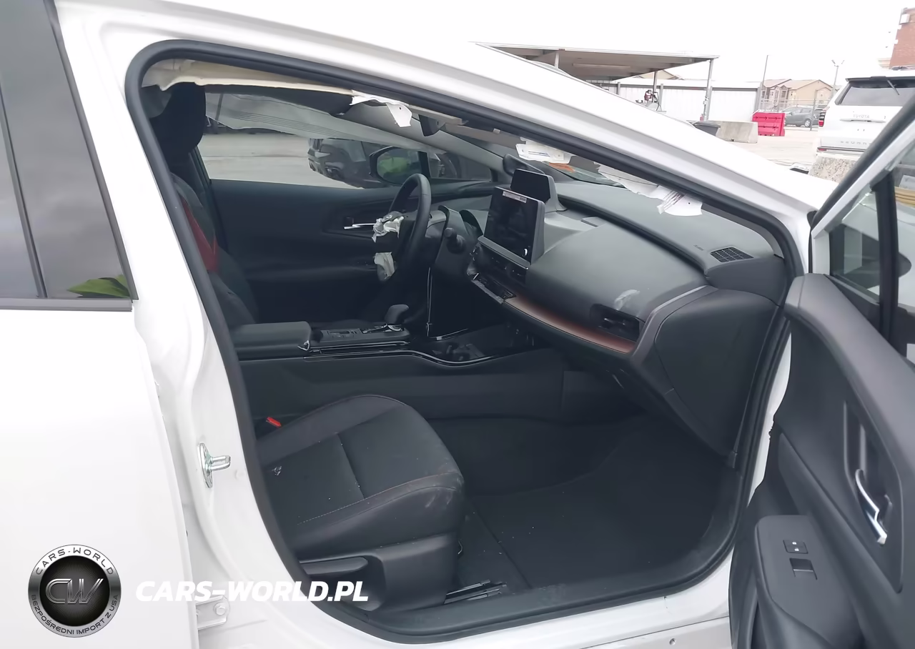 2024 Toyota Prius Prime Xse Premium VIN:JTDACACU1R3030863 - 5