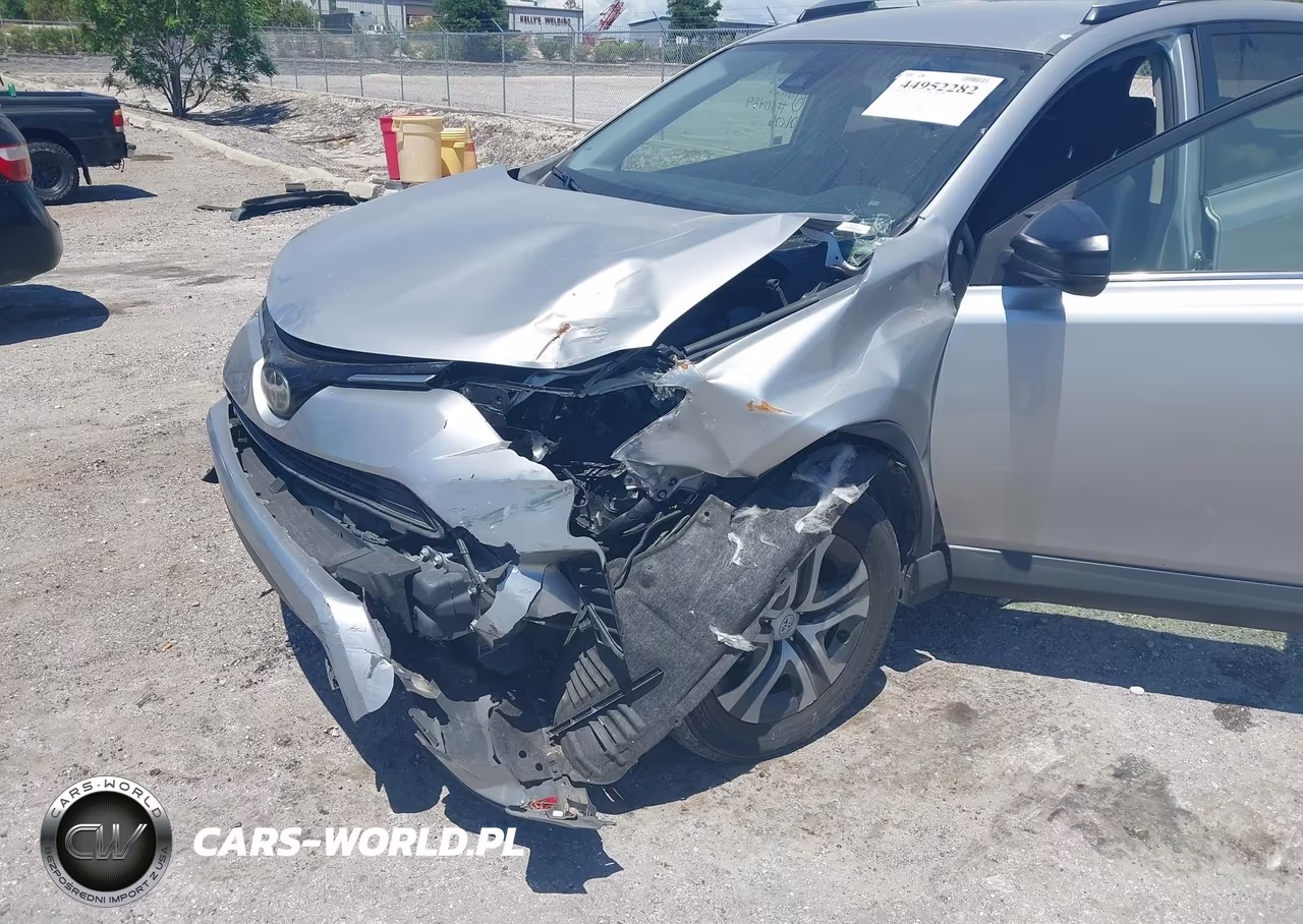 2018 Toyota Rav4 Le VIN:JTMZFREVXJJ201995 - 6