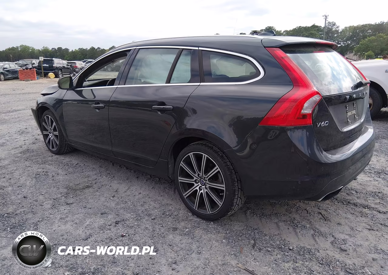 2015 Volvo V60 T5 Platinum VIN:YV140MEM6F1220602 - 3
