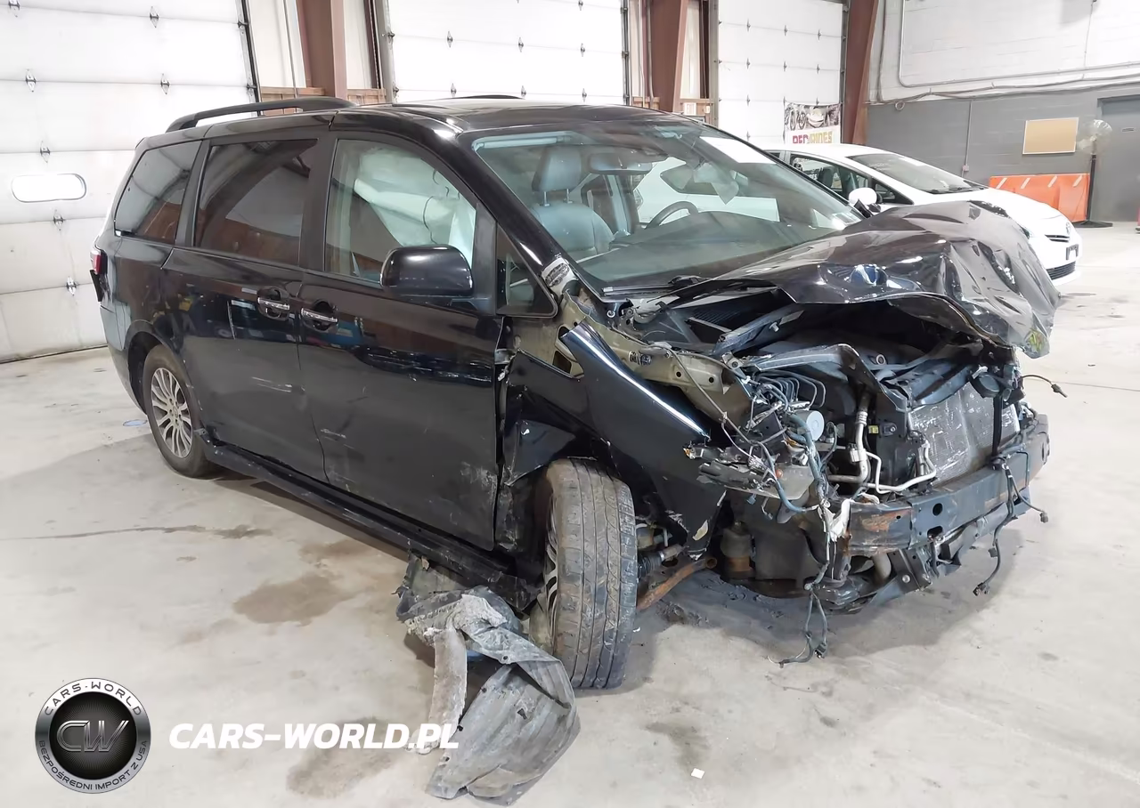 2019 Toyota Sienna Ls
