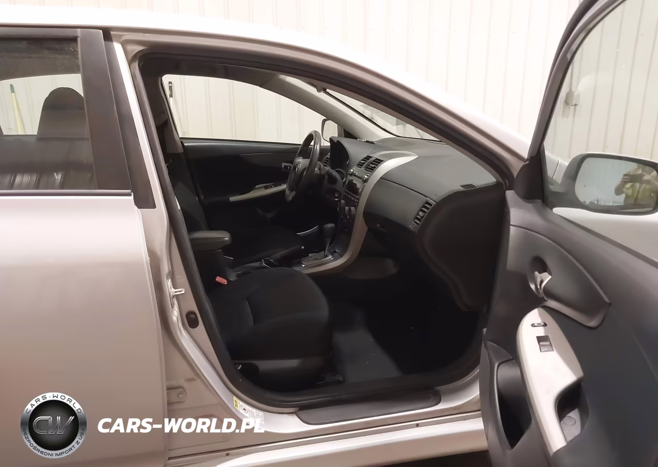 2011 Toyota Corolla S VIN:2T1BU4EE2BC684454 - 5