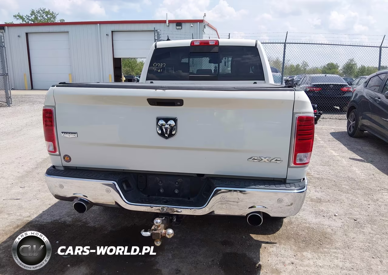 2017 Ram 1500 Laramie 4X2 6'4 Box VIN:1C6RR6VT2HS620987 - 17