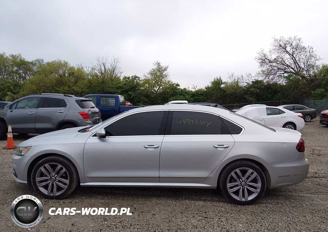 2017 Volkswagen Passat V6 Sel Premium VIN:1VWCM7A30HC060919 - 15