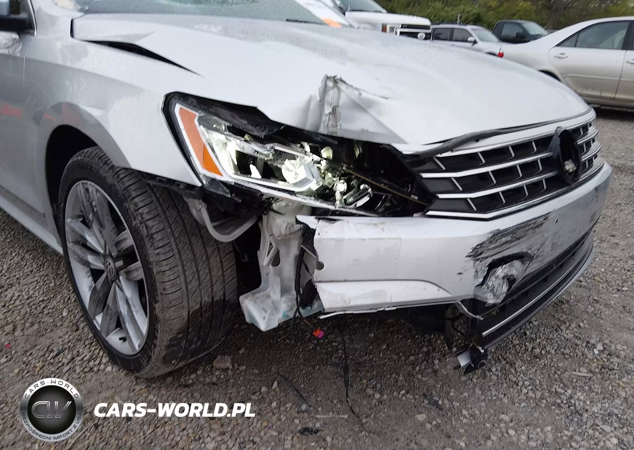 2017 Volkswagen Passat V6 Sel Premium VIN:1VWCM7A30HC060919 - 6