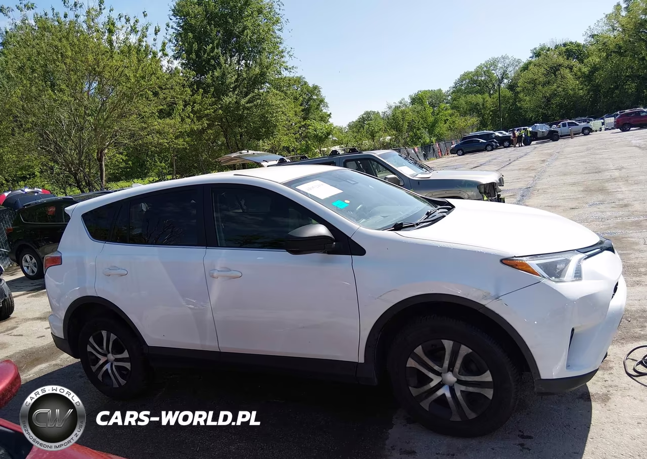 2018 Toyota Rav4 Le VIN:JTMBFREV1JJ245837 - 13