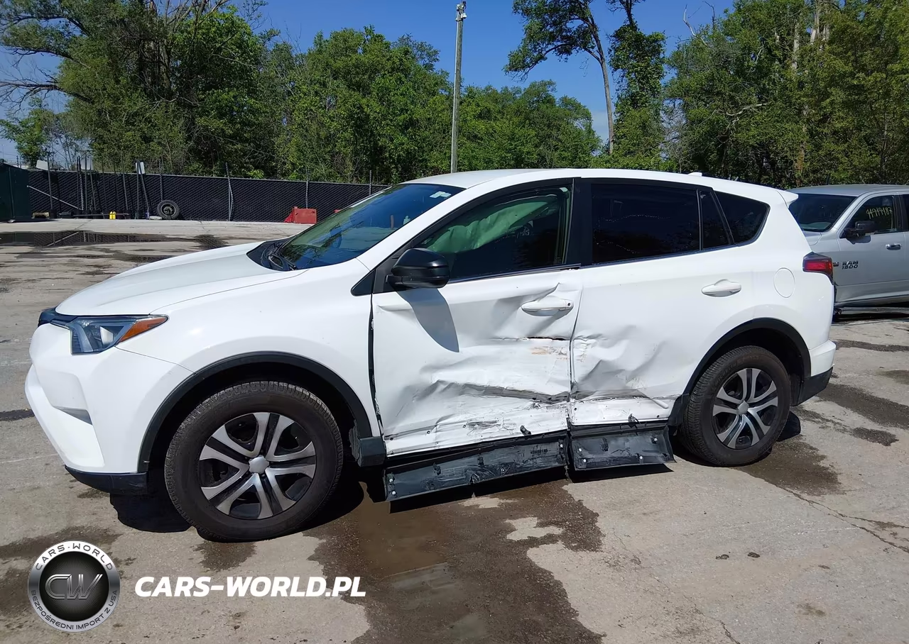 2018 Toyota Rav4 Le VIN:JTMBFREV1JJ245837 - 6