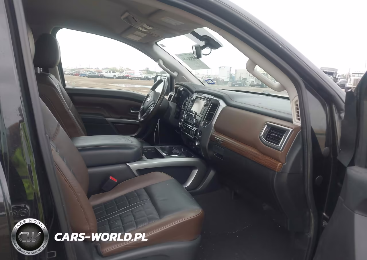 2017 Nissan Titan Platinum Reserve VIN:1N6AA1E67HN536251 - 5