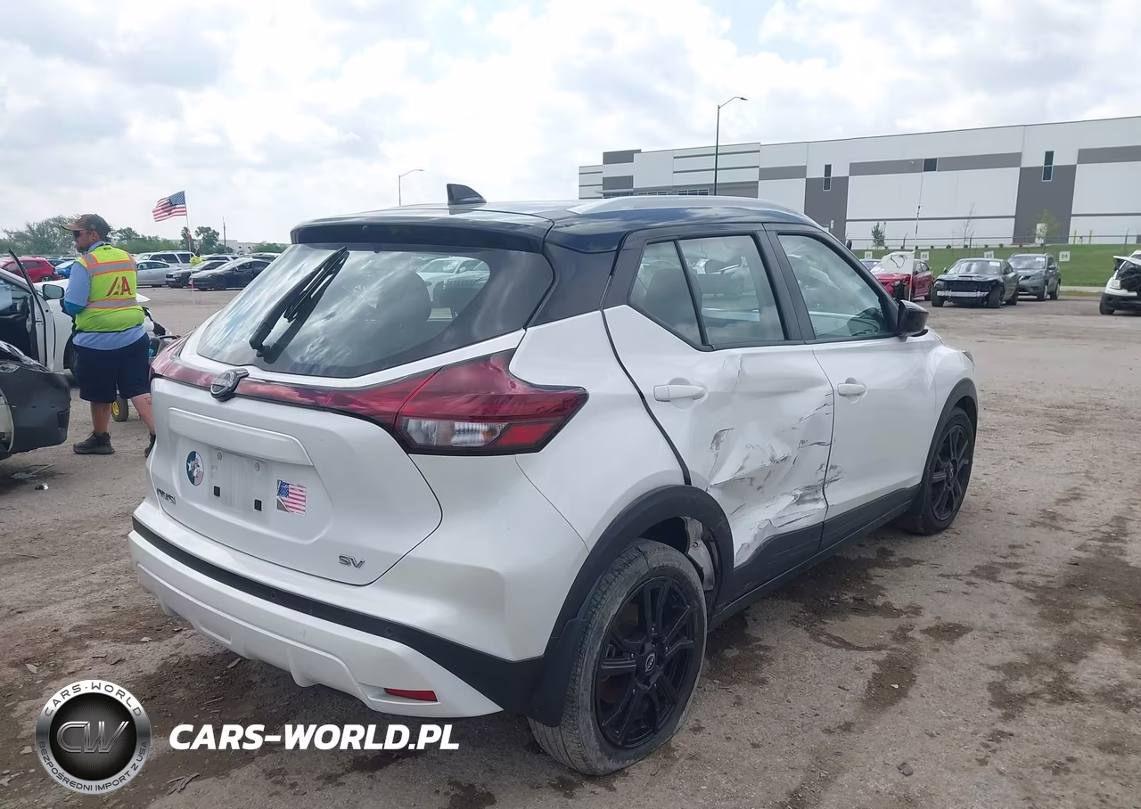 2022 Nissan Kicks Sv Xtronic Cvt VIN:3N1CP5CV2NL510599 - 4