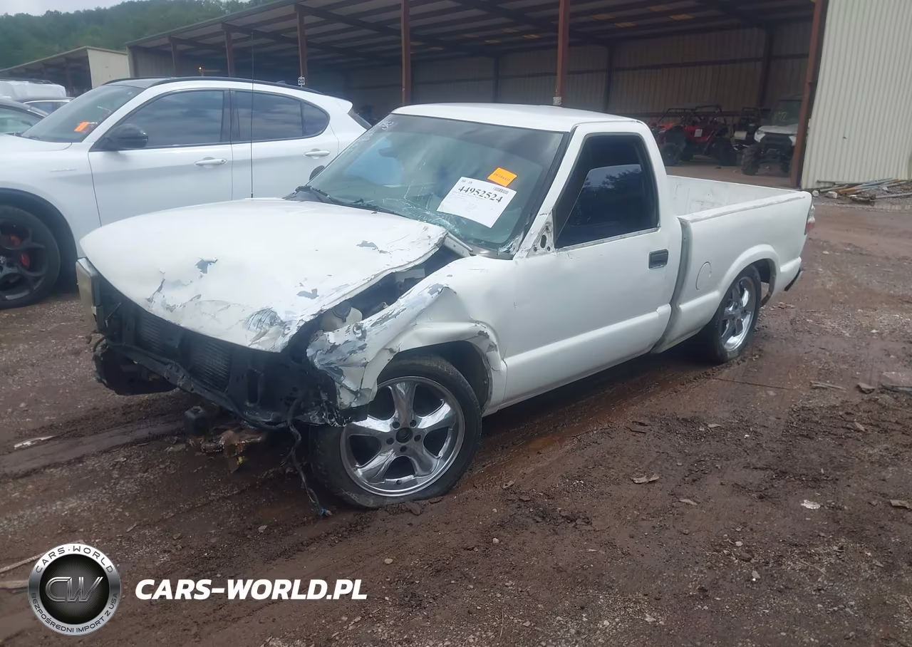 1998 Chevrolet S-10 Fleetside VIN:1GCCS14X3W8242179 - 2
