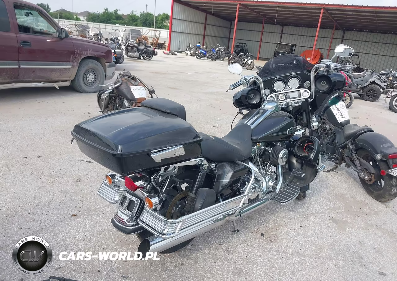 2008 Harley-Davidson Flhtcui VIN:1HD1FC4168Y671076 - 4