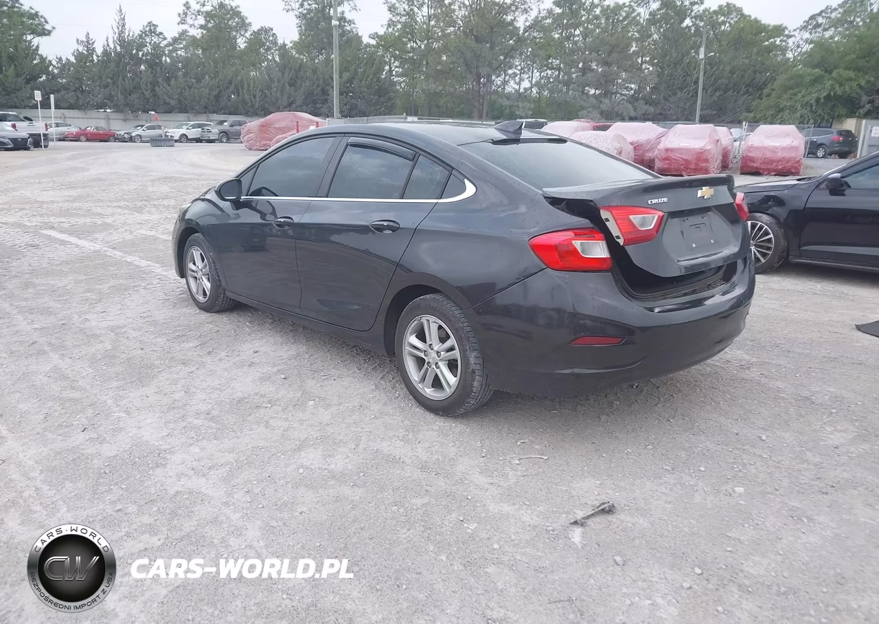 2017 Chevrolet Cruze Lt Auto VIN:1G1BE5SMXH7246962 - 3
