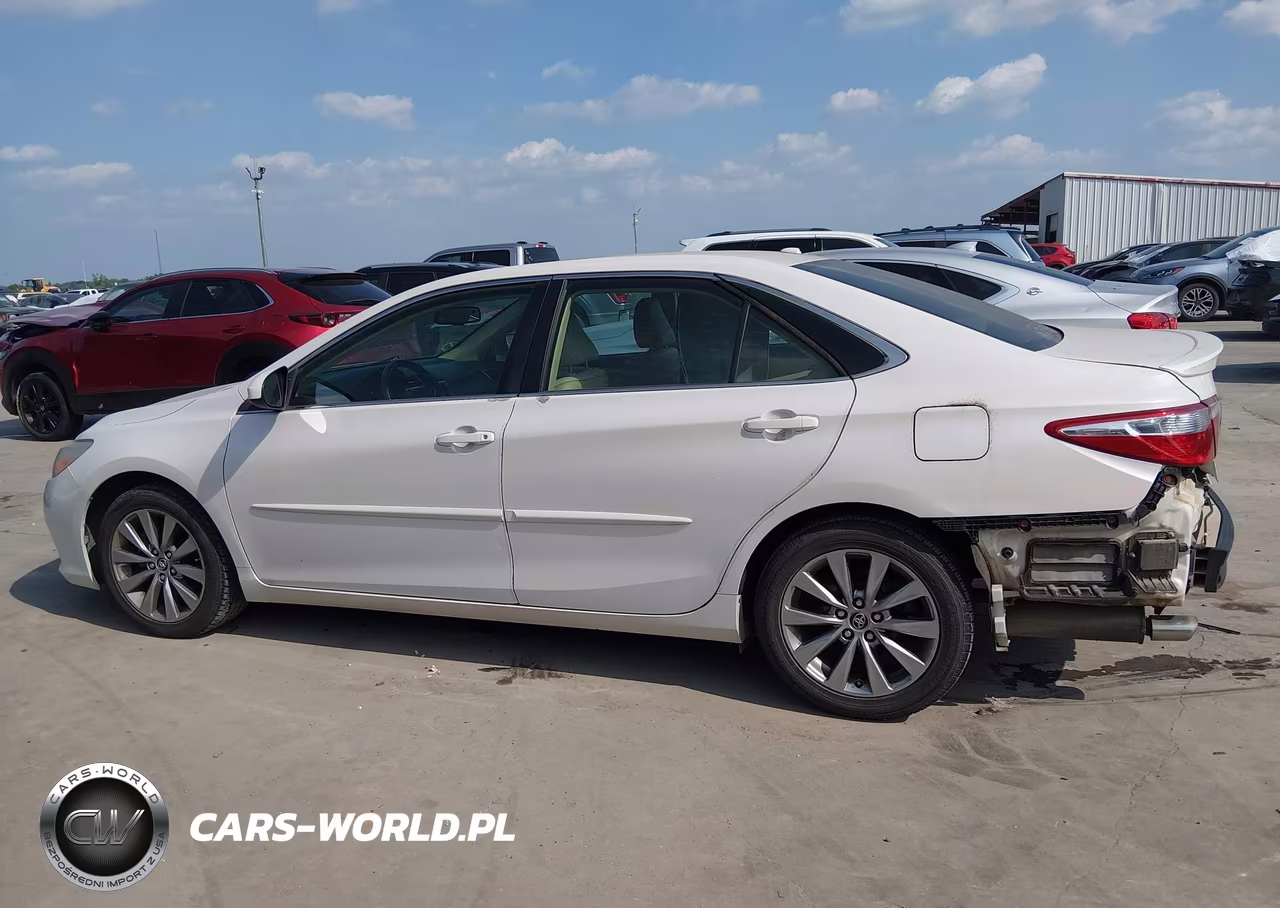 2015 Toyota Camry Xle V6 VIN:4T1BK1FK0FU567193 - 15