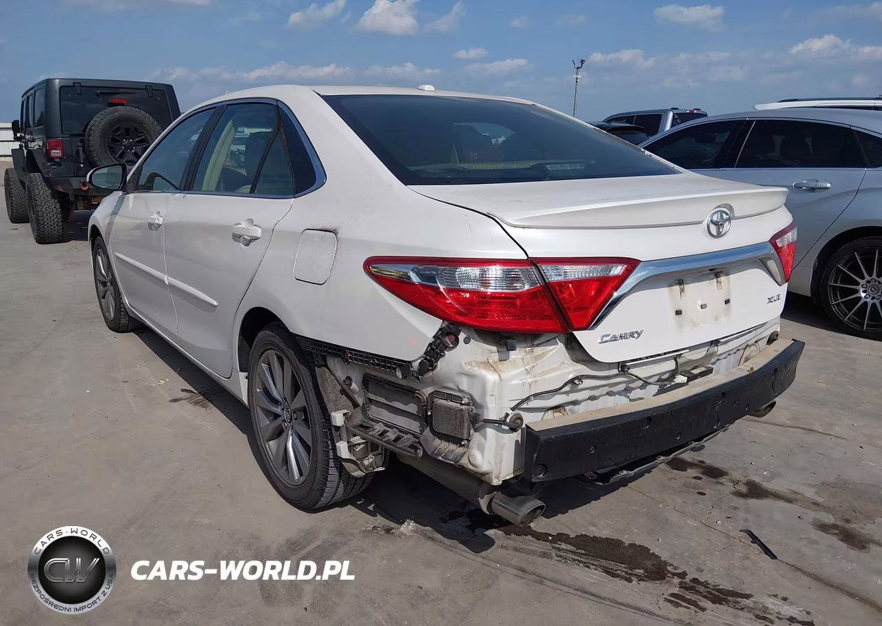 2015 Toyota Camry Xle V6 VIN:4T1BK1FK0FU567193 - 3