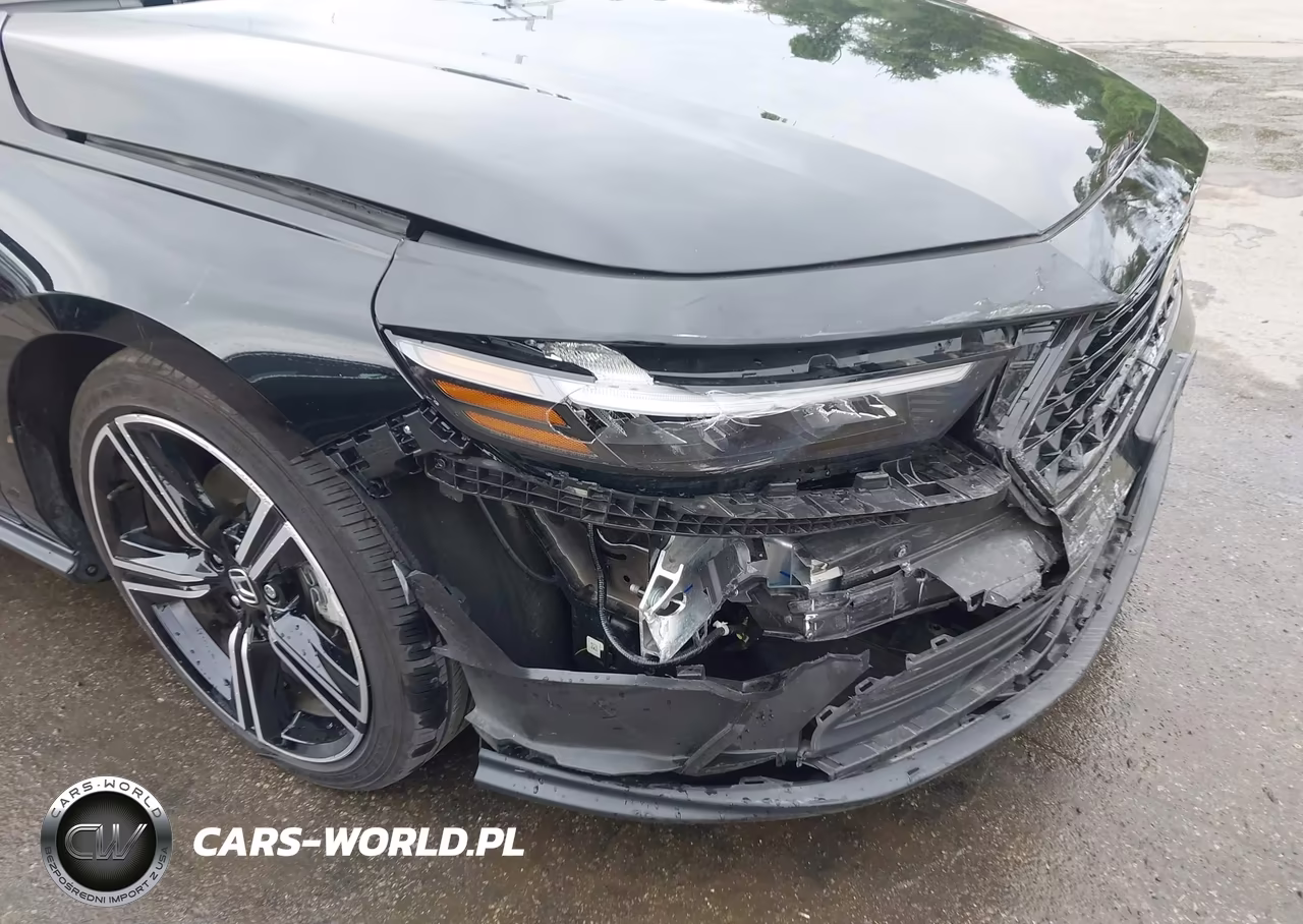 2025 Honda Accord Hybrid Sport VIN:1HGCY2F50SA056426 - 17