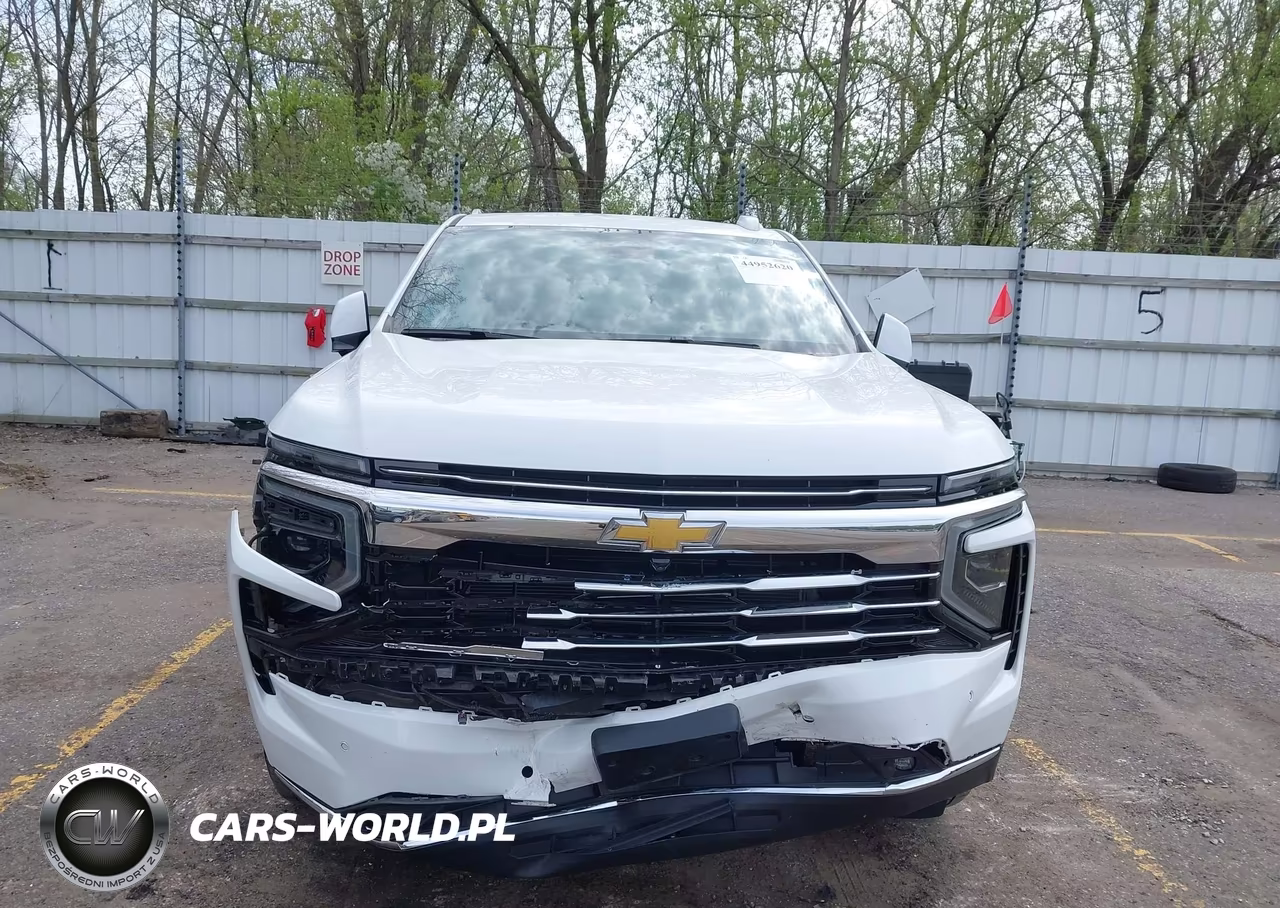2025 Chevrolet Suburban 4Wd Lt VIN:1GNS6CRD3SR105054 - 12