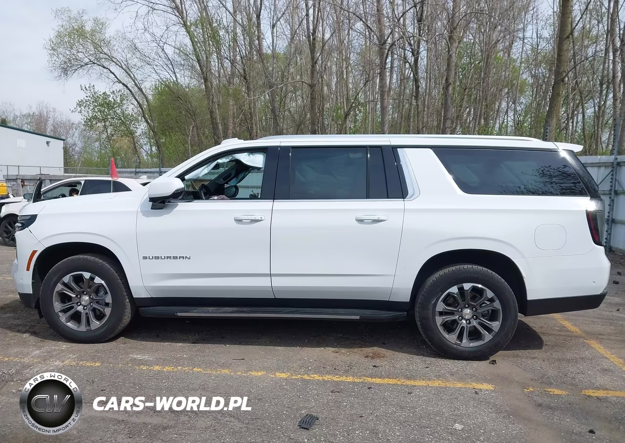 2025 Chevrolet Suburban 4Wd Lt VIN:1GNS6CRD3SR105054 - 14